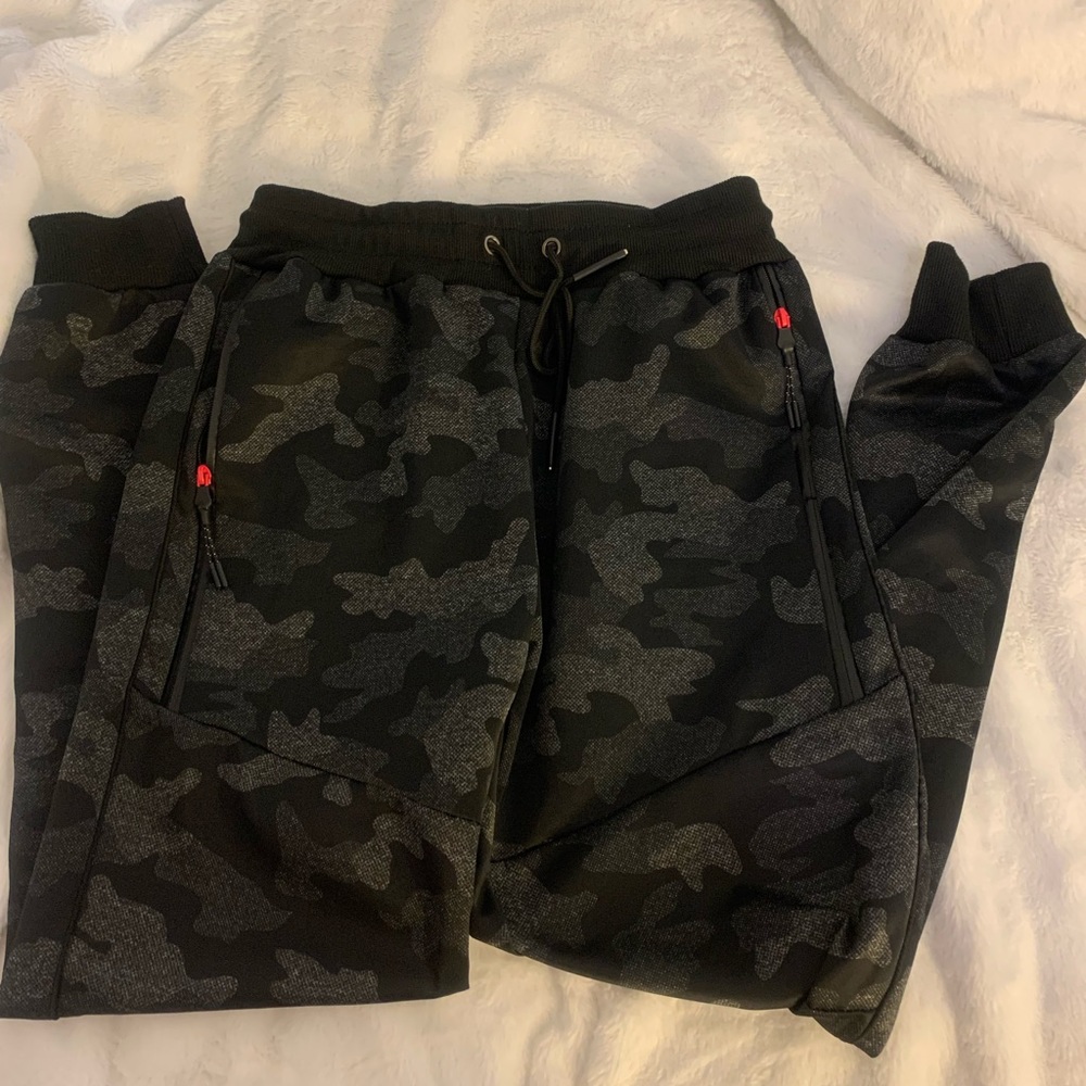 CLEARANCE JOGGERS WATCH VIDEO